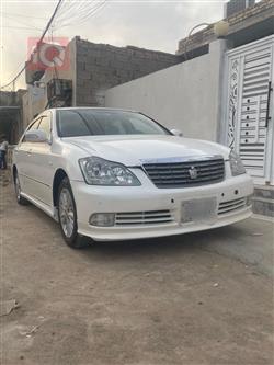 تۆیۆتا کراون